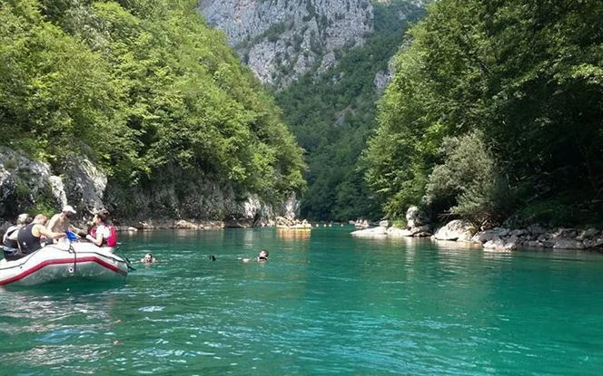 Rafting Tarom